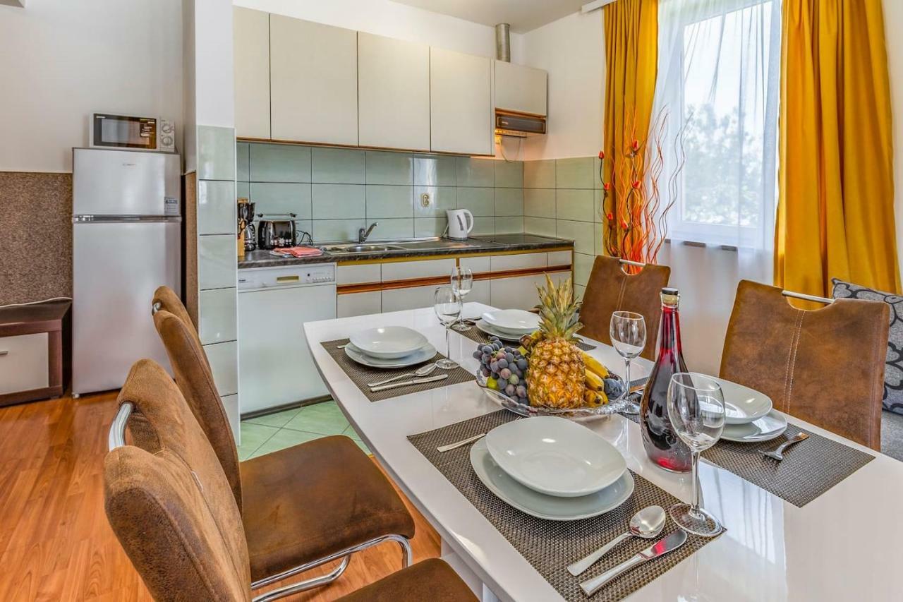 All Seasons Apartment Pula Dış mekan fotoğraf